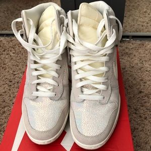 Women’s Dunk Sky HI PRM